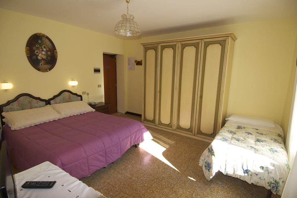 Albergo Ristorante Galli Pievepelago Zimmer foto